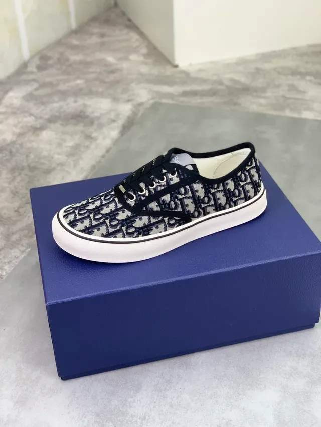 Dior zapatillas lifestyle navy beige monogram canvas low-top 4