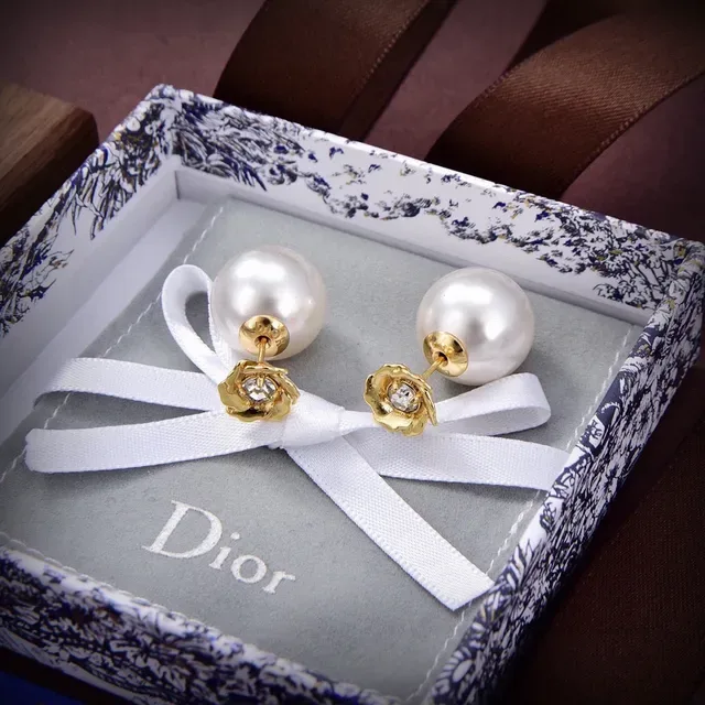 Dior Pearl and Gold-Tone Rose Motif Stud Earrings 2