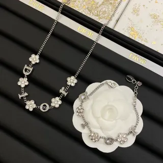 Dior Silver White Curb Chain Pave Crystal Camellia Flowers Necklace
