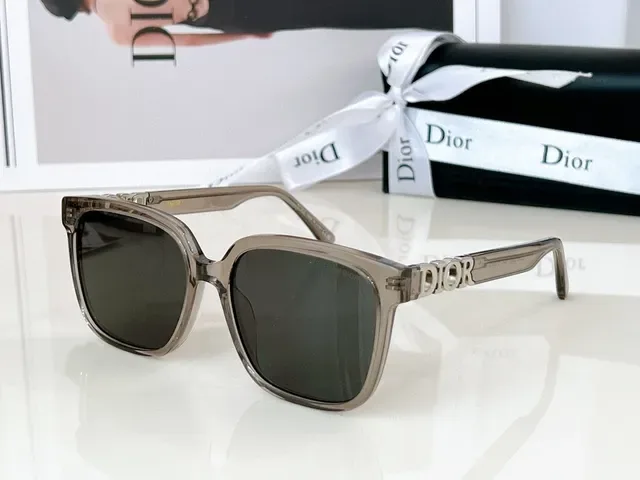 Dior Square Oversized Tortoiseshell Sunglasses 6
