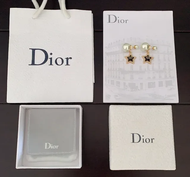 Dior أقراط بنمط النجمة مع لؤلؤ ومينا أسود 4