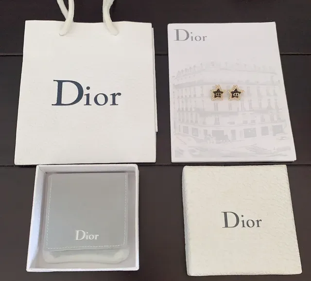 Dior Star Pearl-Bordered Black Enamel Gold-Tone Stud Earrings 4