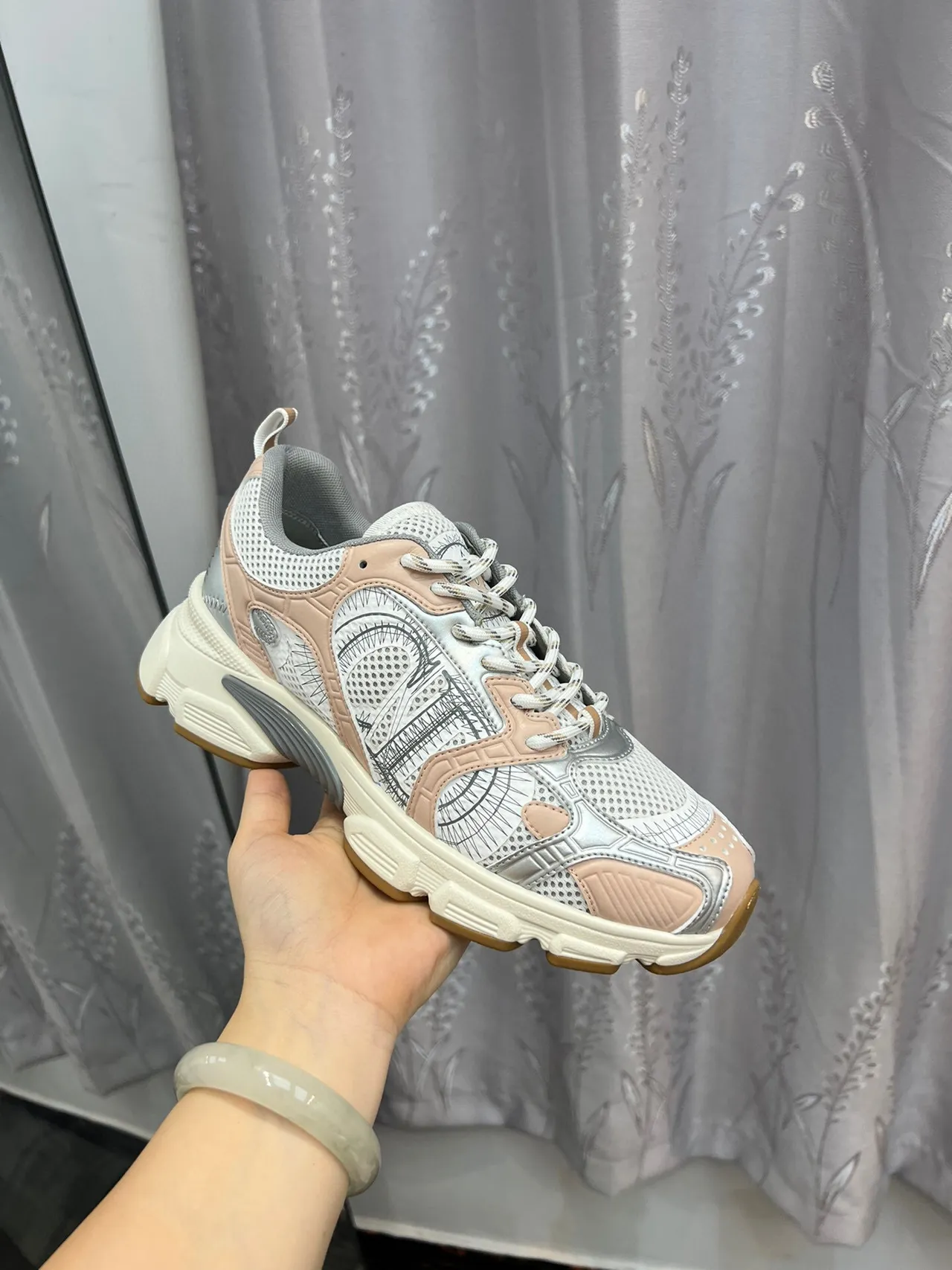 Dior White Beige Layered Mesh And Synthetic Construction Sculpted Side Logo Chunky Sneakers 4