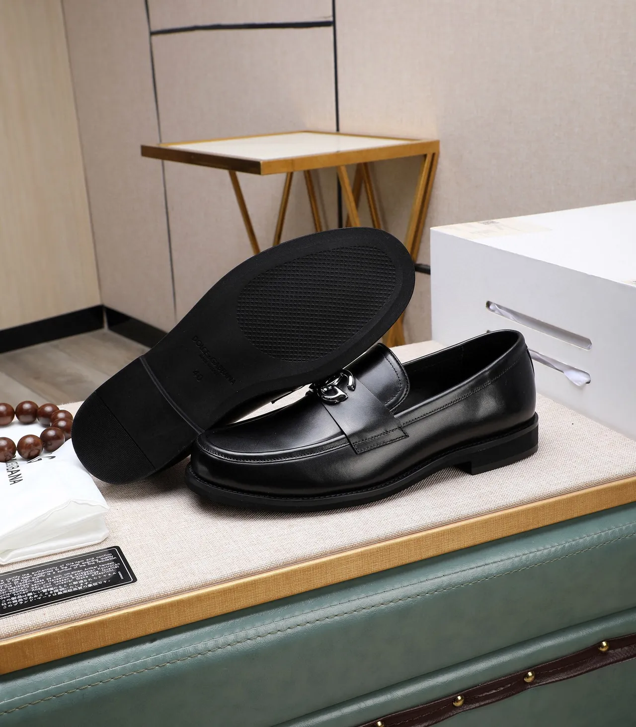 Dolce & Gabbana Noir Argent Cuir Poli Métal DG Boucle Sangle Mocassin 4