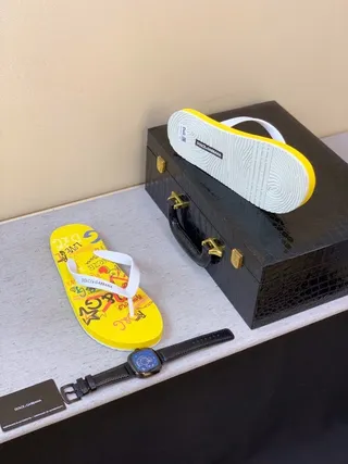 Dolce & Gabbana Pantoufles à Impressions Graphiques Jaunes 8