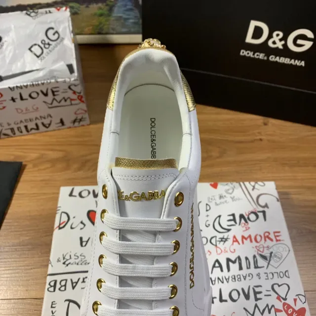 Dolce & Gabbana Branco Dourado Couro Superior Hardware Tênis Lifestyle 2
