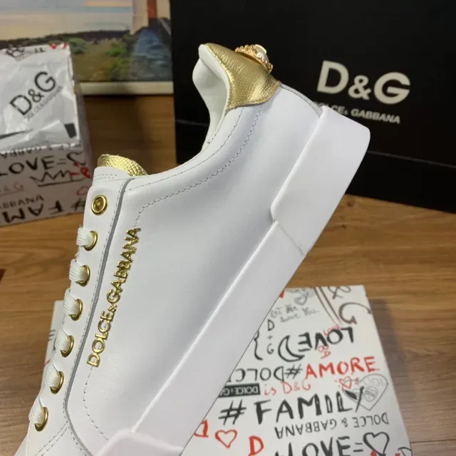 Dolce & Gabbana Branco Dourado Couro Superior Hardware Tênis Lifestyle 3