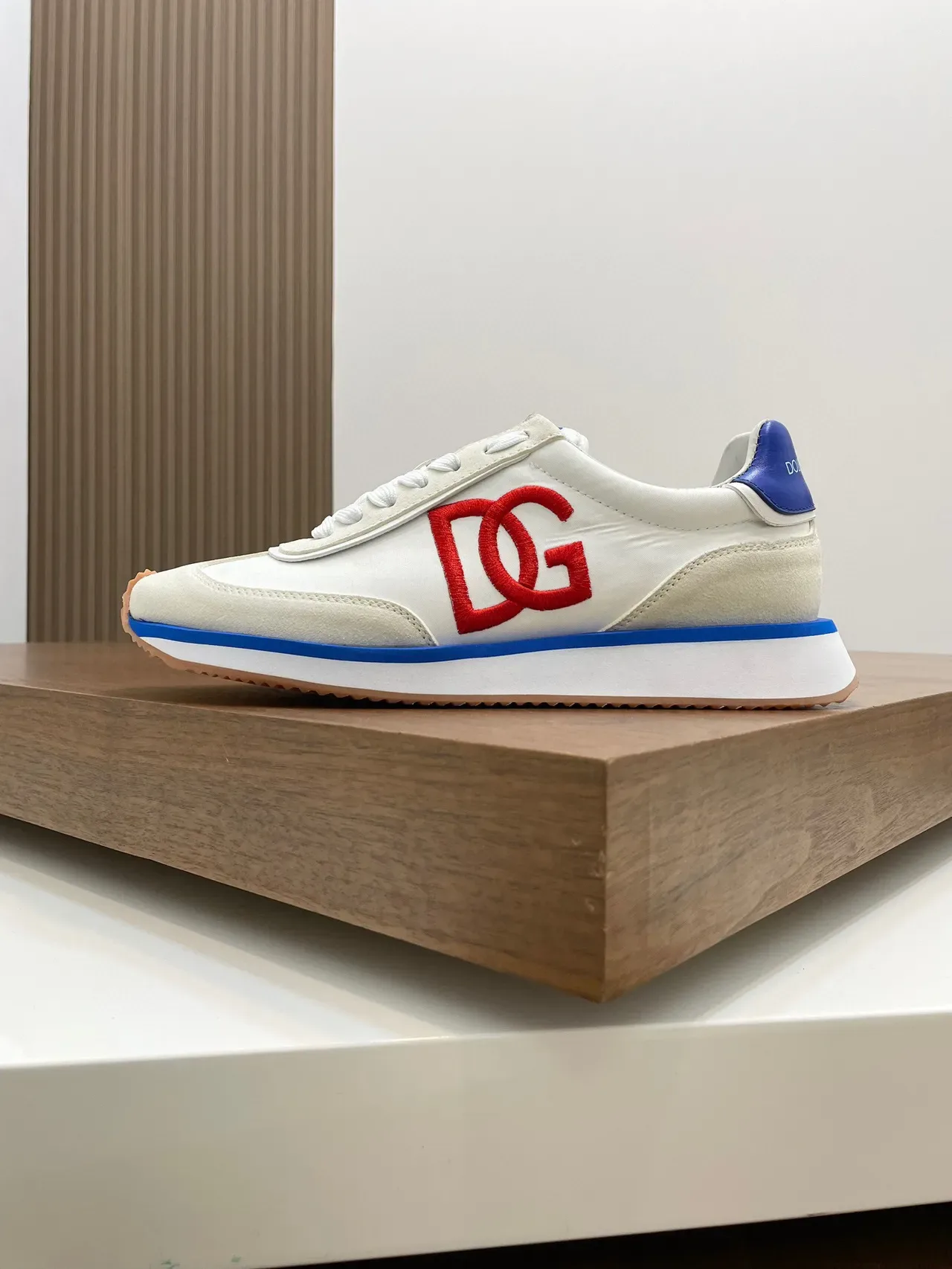Dolce & Gabbana Beige Red Off-White Suede And Leather Upper Embroidered DG Logo Sneakers 6