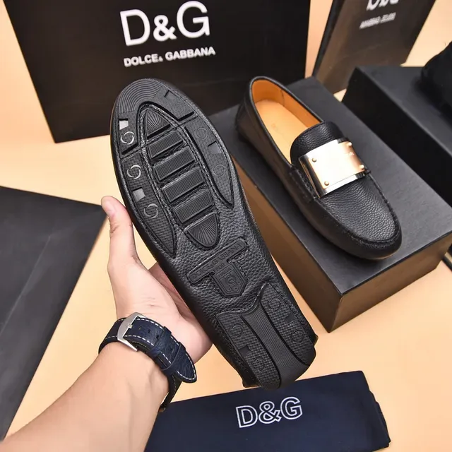 Dolce & Gabbana Noir Doré Cuir Granulé Plaque Métallique Loafer 7