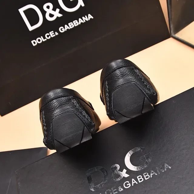 Dolce & Gabbana Noir Doré Cuir Granulé Plaque Métallique Loafer 9