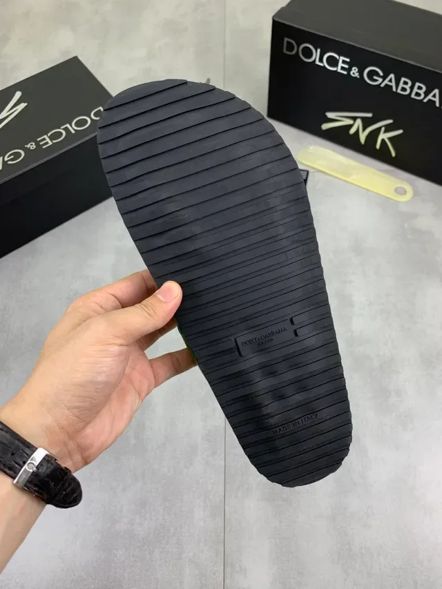 Dolce & Gabbana Sandálias Slide de Couro Verde DG Logo 2