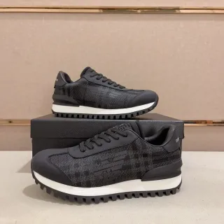 Emporio Armani Noir Blanc Semelle Chunky Lug Lifestyle Sneakers