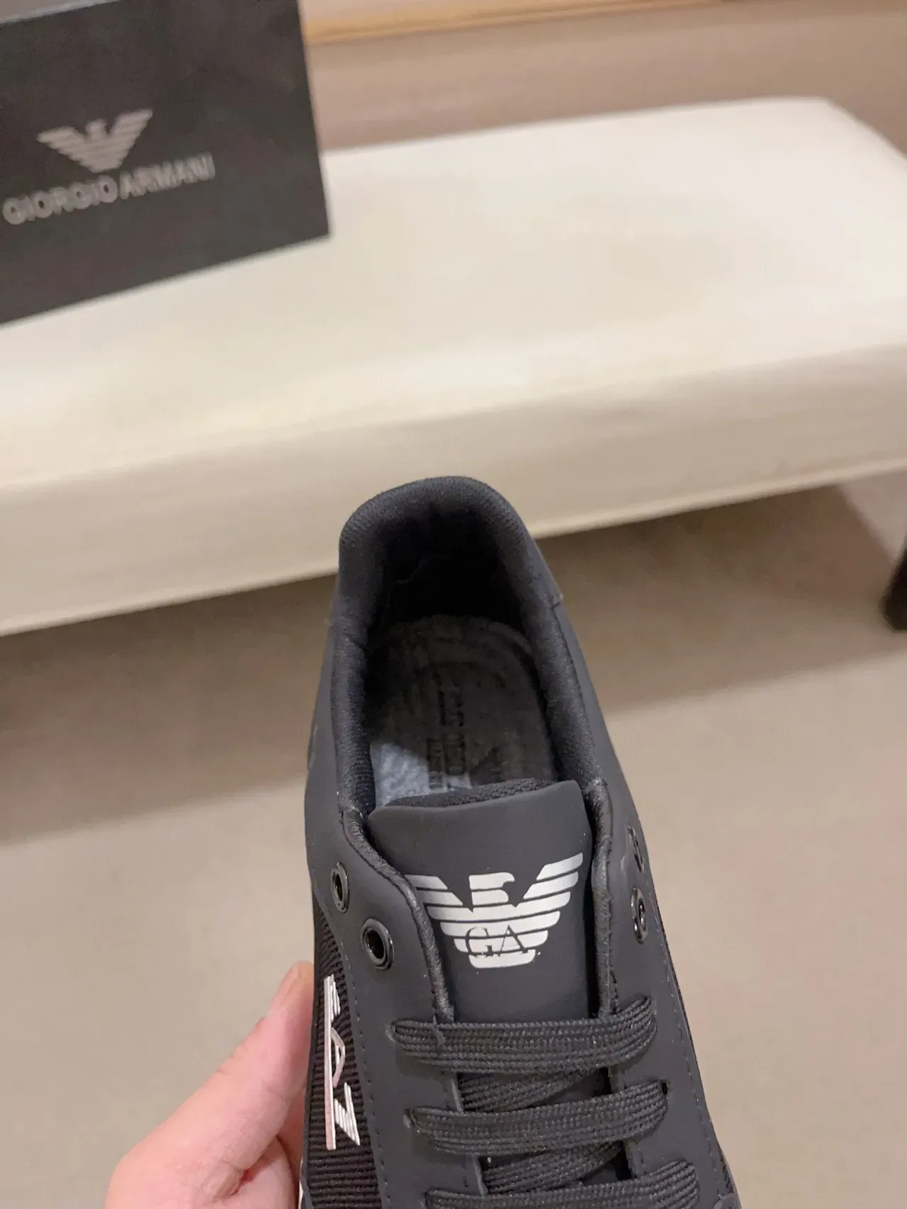 Emporio Armani EA7 Tênis Lifestyle Preto e Branco 6