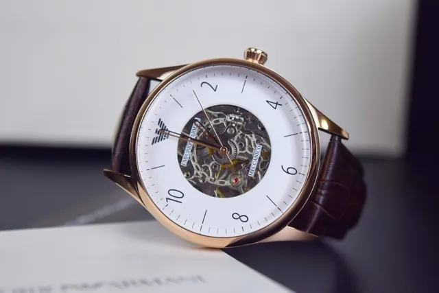 Emporio Armani Meccanico Open-Heart Montre Mécanique 3