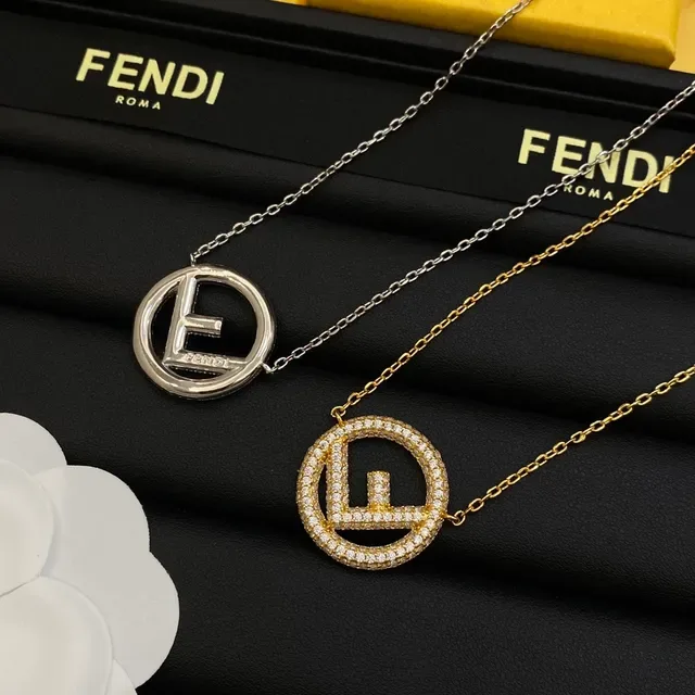 Collier pendentif Fendi FF Logo Pavé Crystal 6