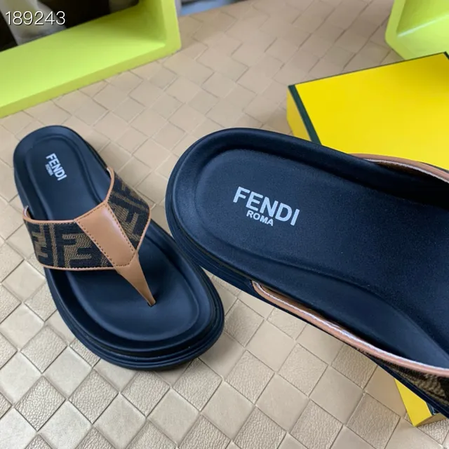 Fendi FF مونوغرام نعال منصة بني فاتح مع حافة أزرق بحري 5