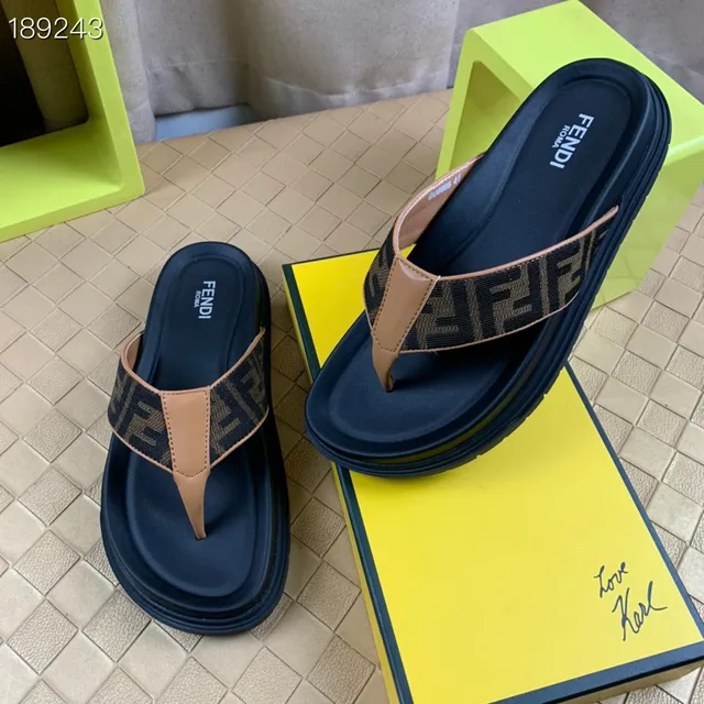 Fendi FF مونوغرام نعال منصة بني فاتح مع حافة أزرق بحري 6
