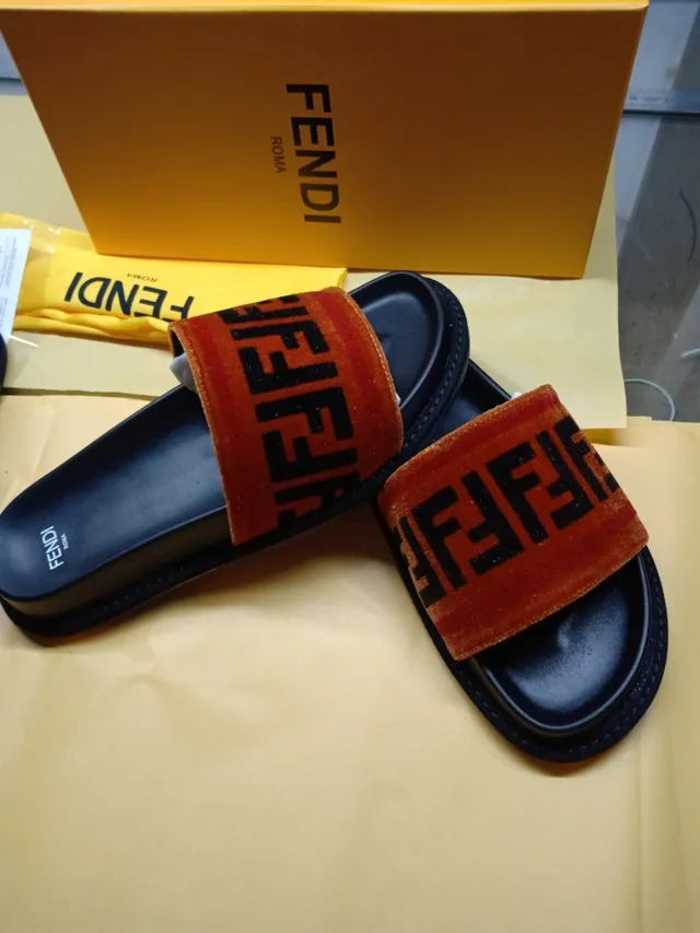 Fendi FF Slide Orange Noir Velours Sangle Logo Repeat chaussons 4