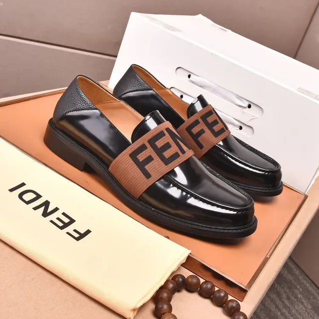 Fendi Mocassin Noir Brun Cuir Patenté Brillant Sangle Élastique Logo 7