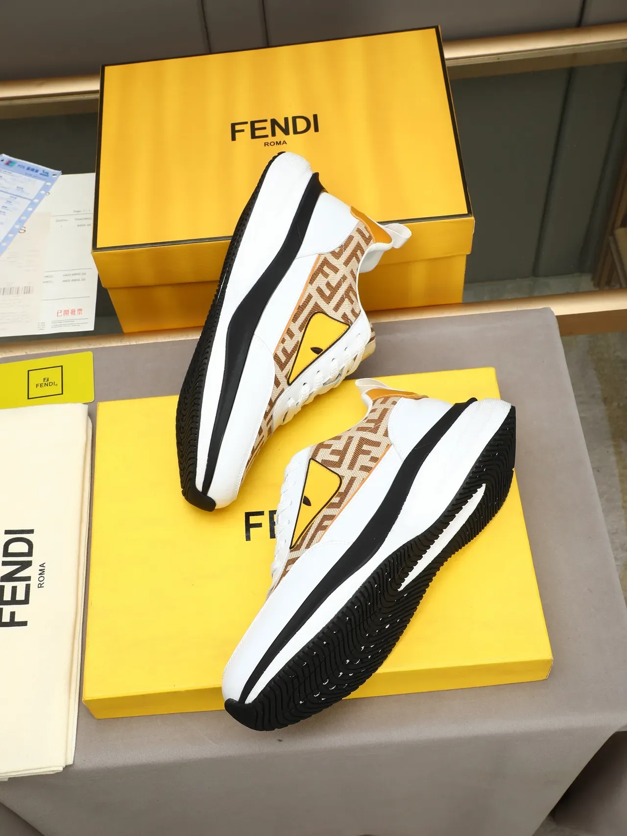 Fendi Monster Eye FF Jacquard Blanc et Jaune Chaussures Lifestyle 2