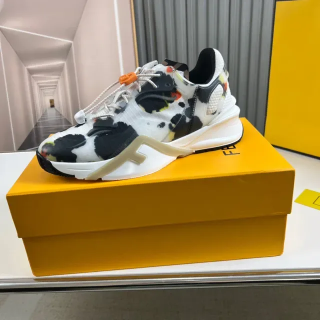 Fendi Run Away Abstract Cow-Print Chaussures Chunky 1
