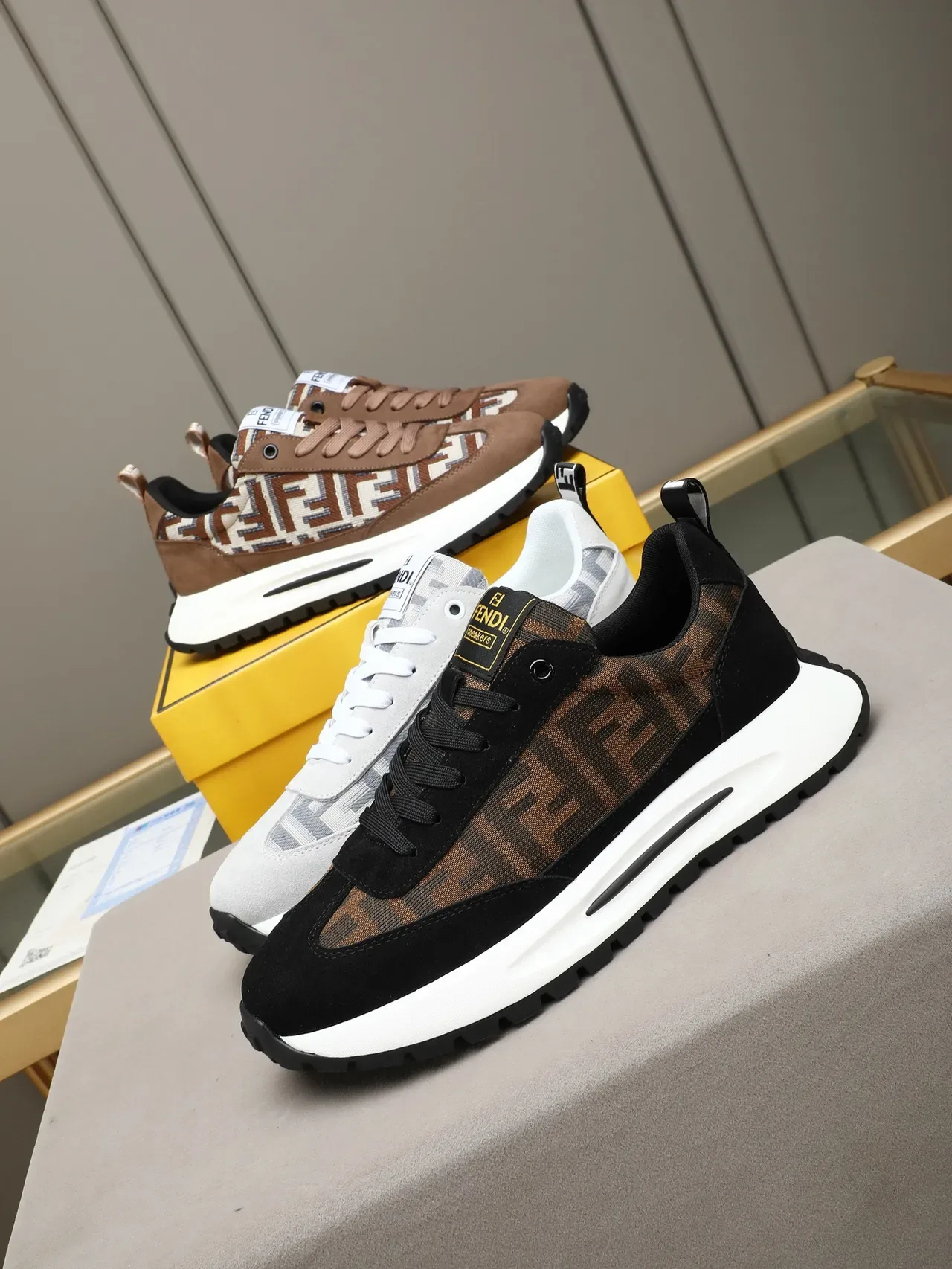 Fendi Runner Marron Beige FF Jacquard Textile Suede Overlays Chaussures Lifestyle 2