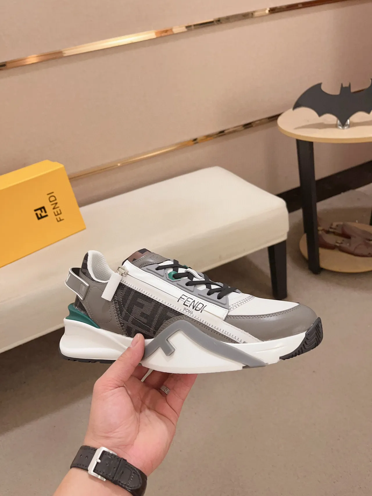 Fendi Runner Tênis Chunky Brancos Cinza Verde 4