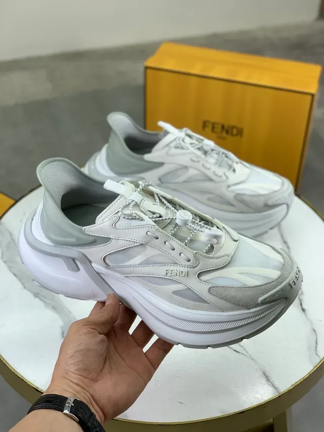 Fendi Runner Chaussures Chunky Blanc et Gris Semelle Plateforme Empeigne Stratifiée Synthétique et Maille 5