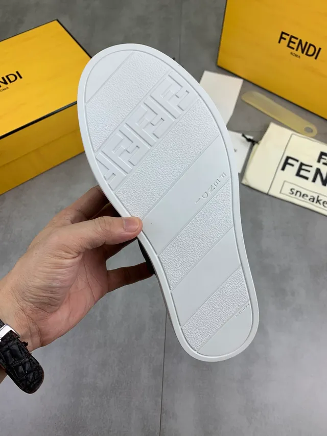 Fendi Tênis Slip-On Cinza Marrom Construção Couro Pebbled Superior Tênis Lifestyle 2