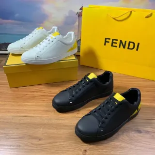 Fendi सफेद पीला चमड़े का ऊपरी लो-टॉप सिल्हूट लाइफस्टाइल स्नीकर