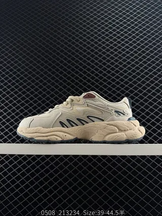 Fila Fusion BIANCO Beige and Navy Chunky Sneakers 2