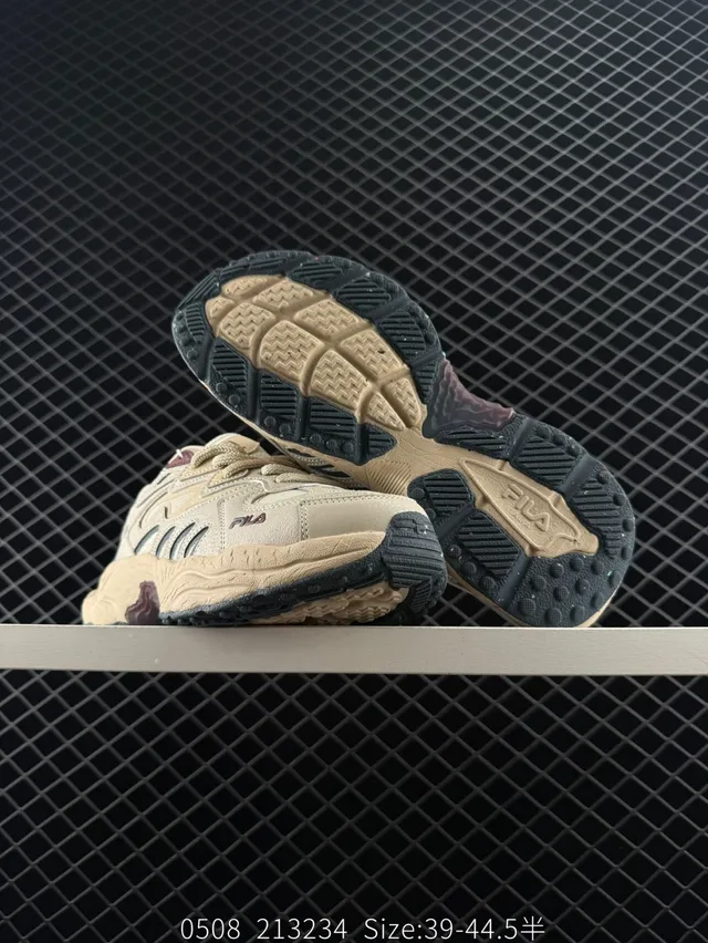 Fila Fusion BIANCO Beige and Navy Chunky Sneakers 3