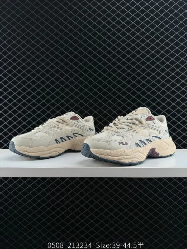 Fila Fusion BIANCO Beige and Navy Chunky Sneakers 4