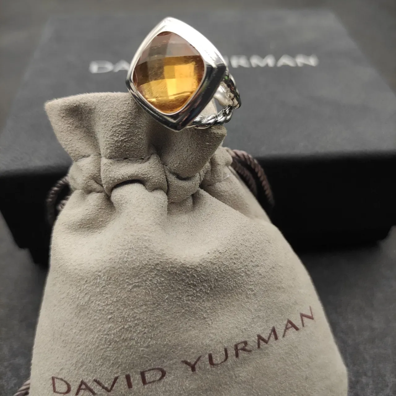 Amber Faceted Cushion-Cut Stone Twisted Rope Band Statement Ring 2