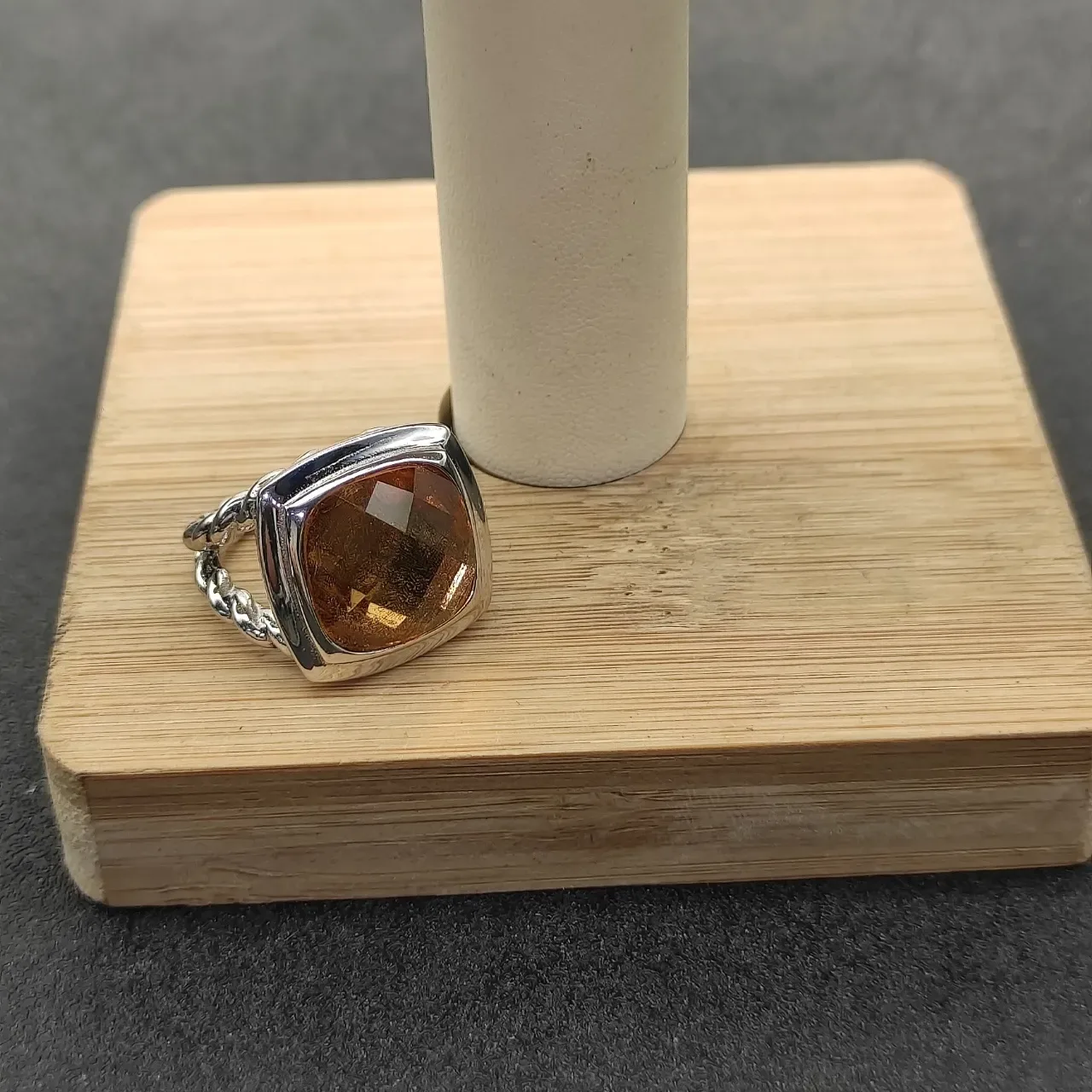 Amber Faceted Cushion-Cut Stone Twisted Rope Band Statement Ring 7
