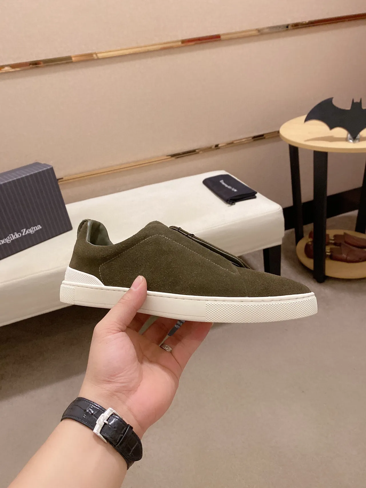 Army Green White Slip-On Suede Upper Sneakers 7