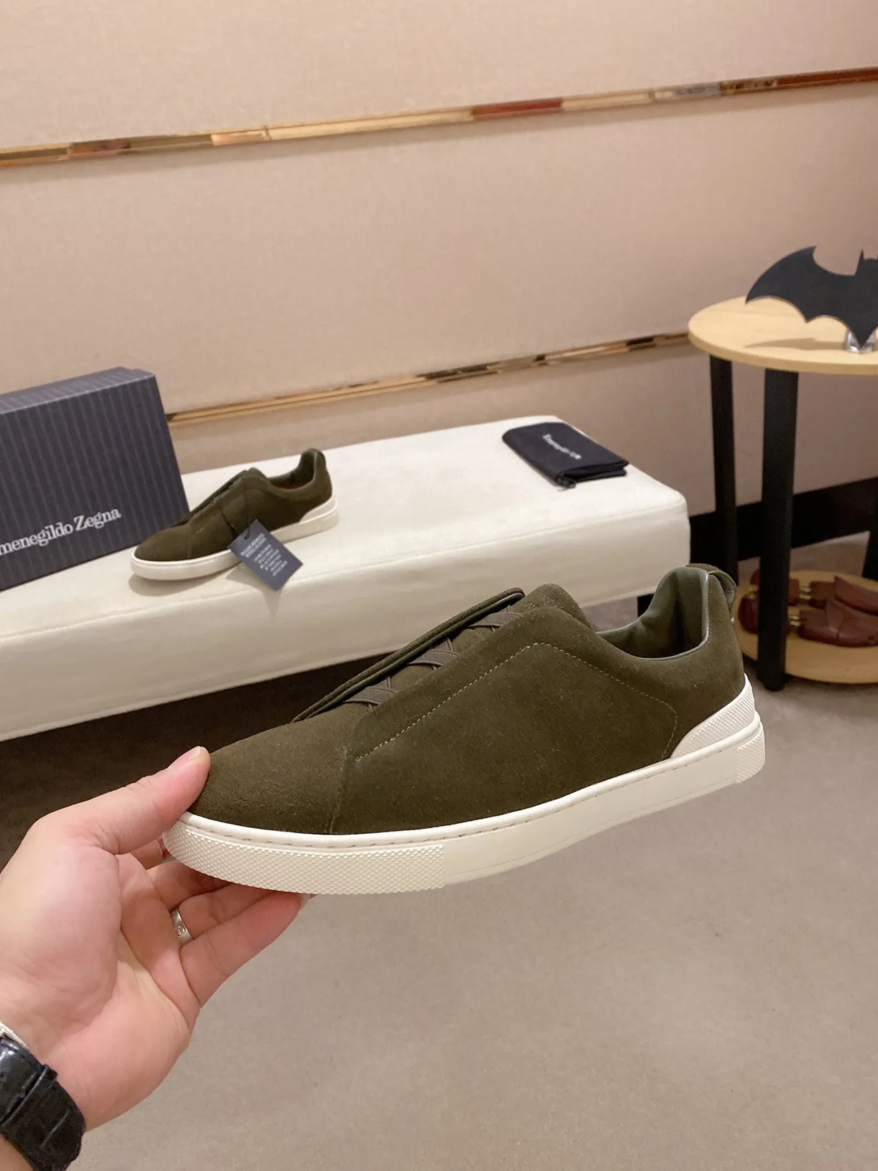 Army Green White Slip-On Suede Upper Sneakers 8