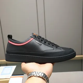 Bally 黑色红色皮革鞋面条纹领乐福鞋