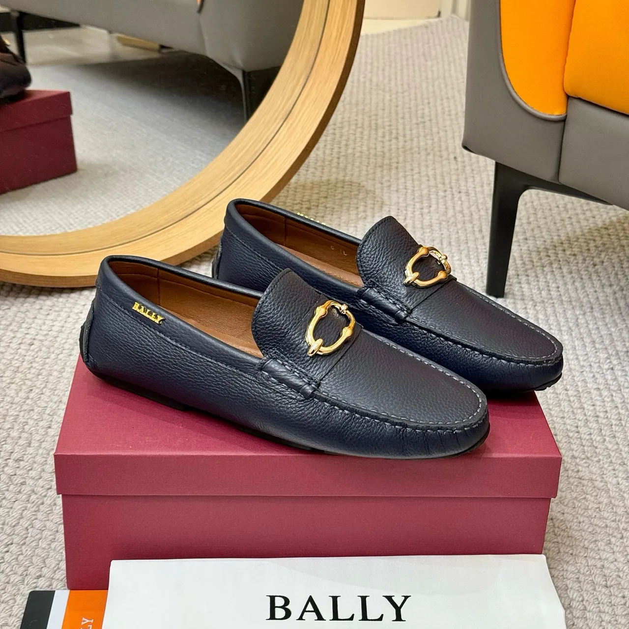 Bally Horsebit Loafer Bleu marine Cuir grainé Boucle dorée Loafers 4