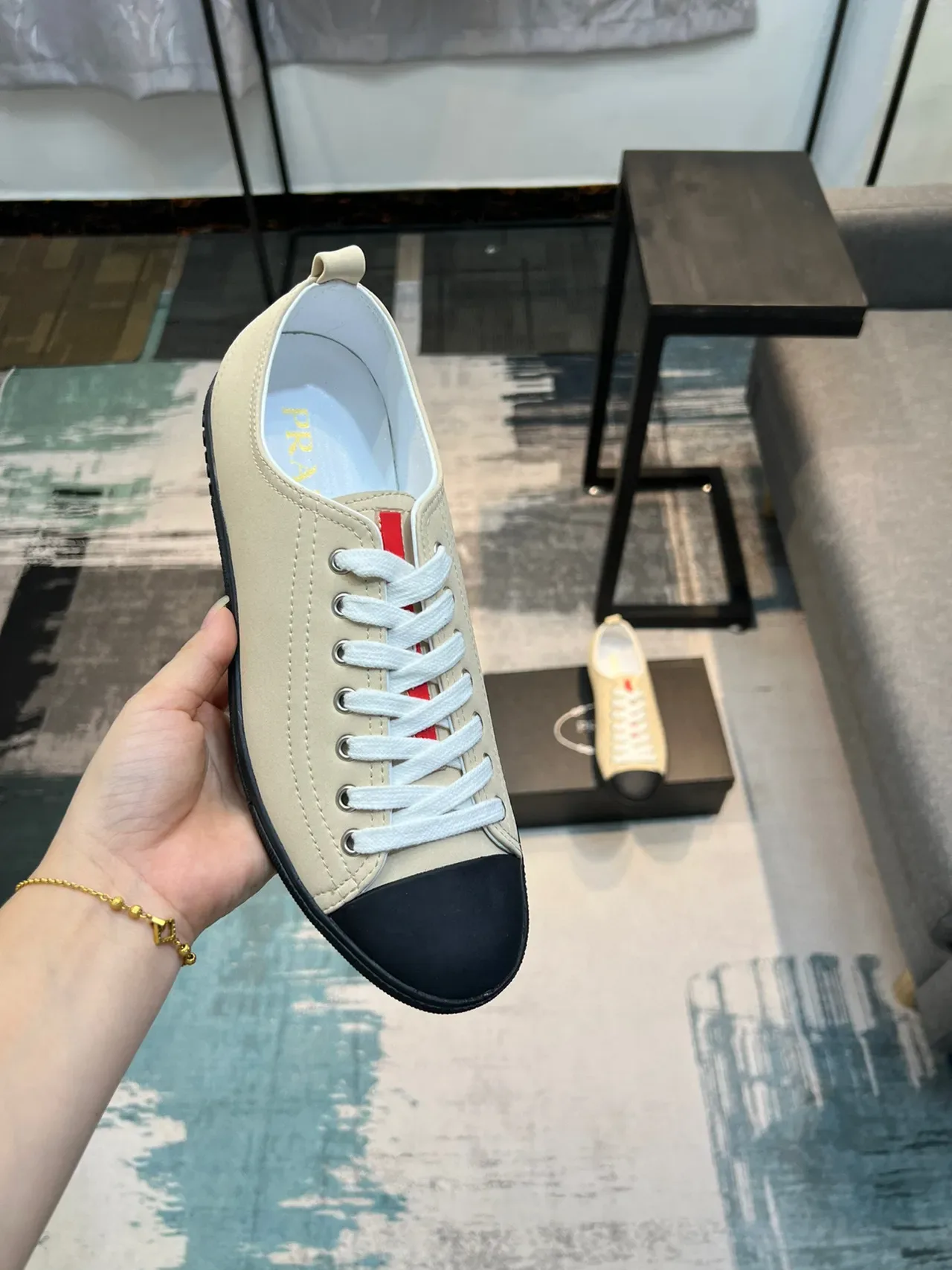 Beige and Black Lace-Up Low-Top Casual Shoe 6