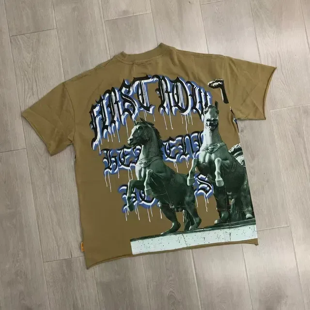 Beige Blue Oversized Fit Graphic-Print Front T-Shirt 6