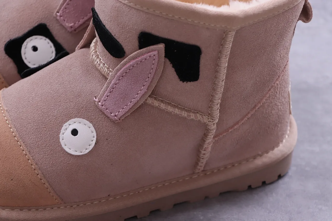 Beige Brown Animal-Face Appliqué Plush-Lined Interior Snow Boots 4