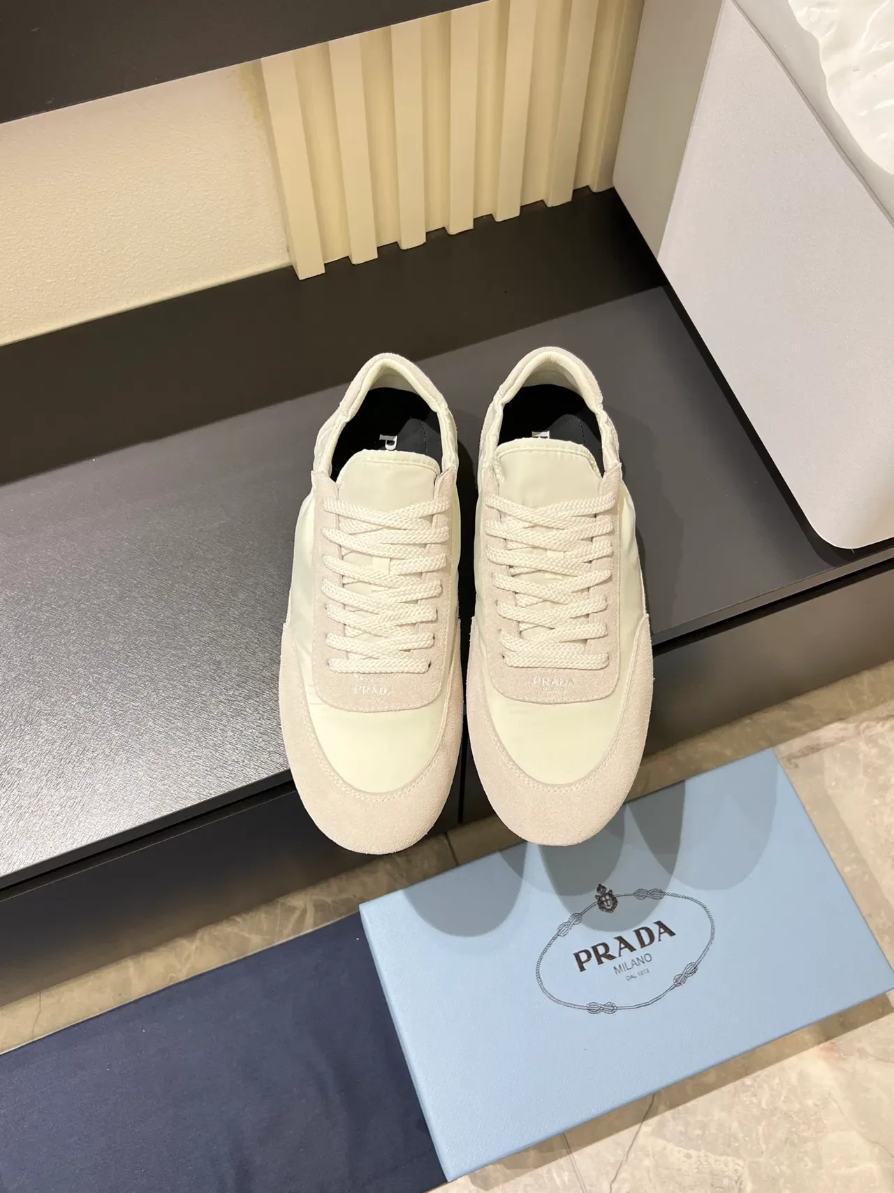Beige White Mixed-Material Upper Suede And Nylon Paneling Sneakers 5