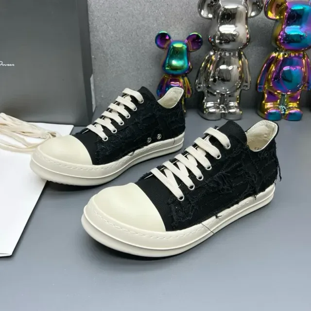 Black Beige Distressed Canvas Contrast Off-White Toe Cap Lifestyle Sneakers 6