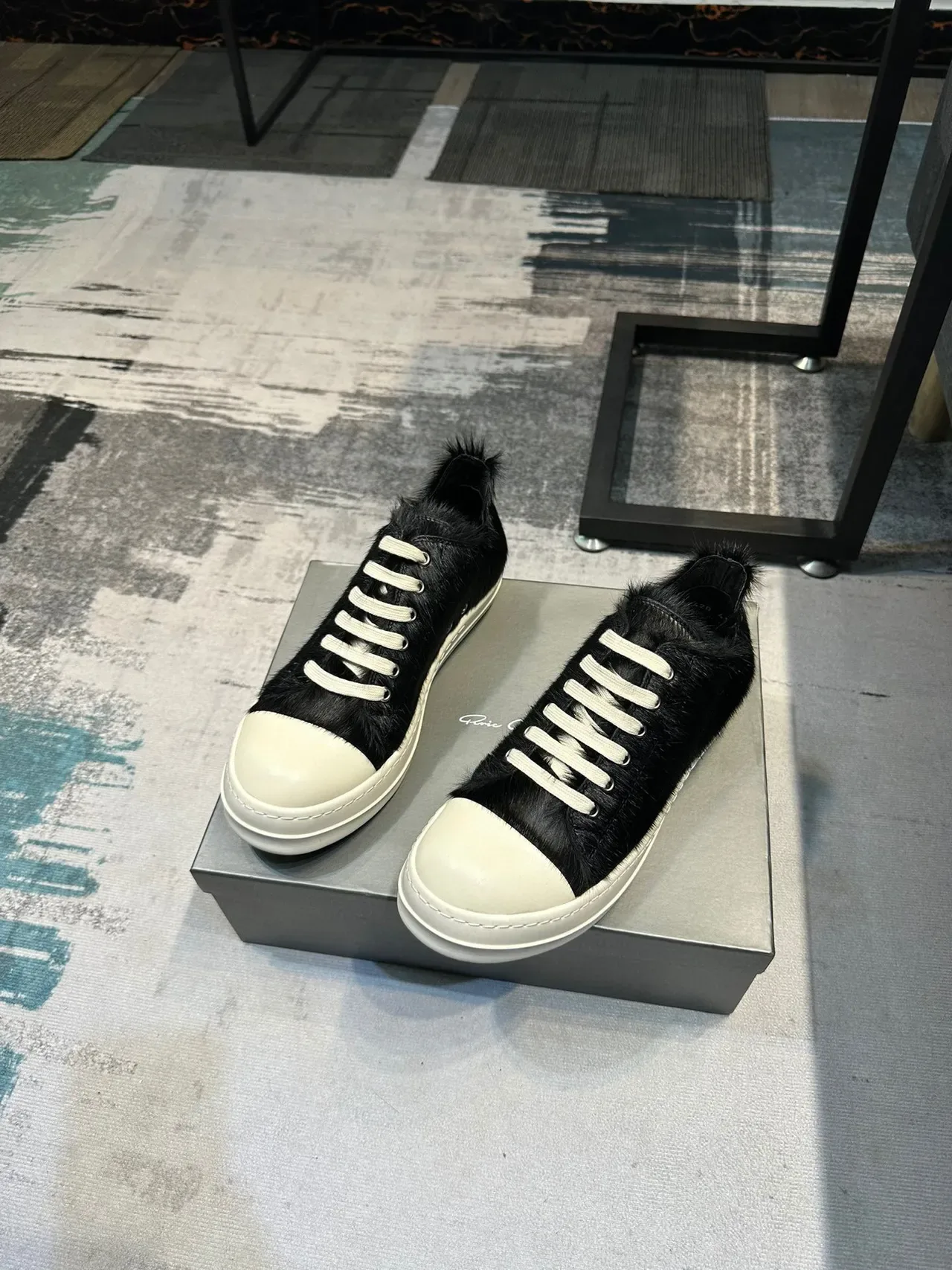 Black Beige Fur Upper Rubber Toe Cap Sneakers 4