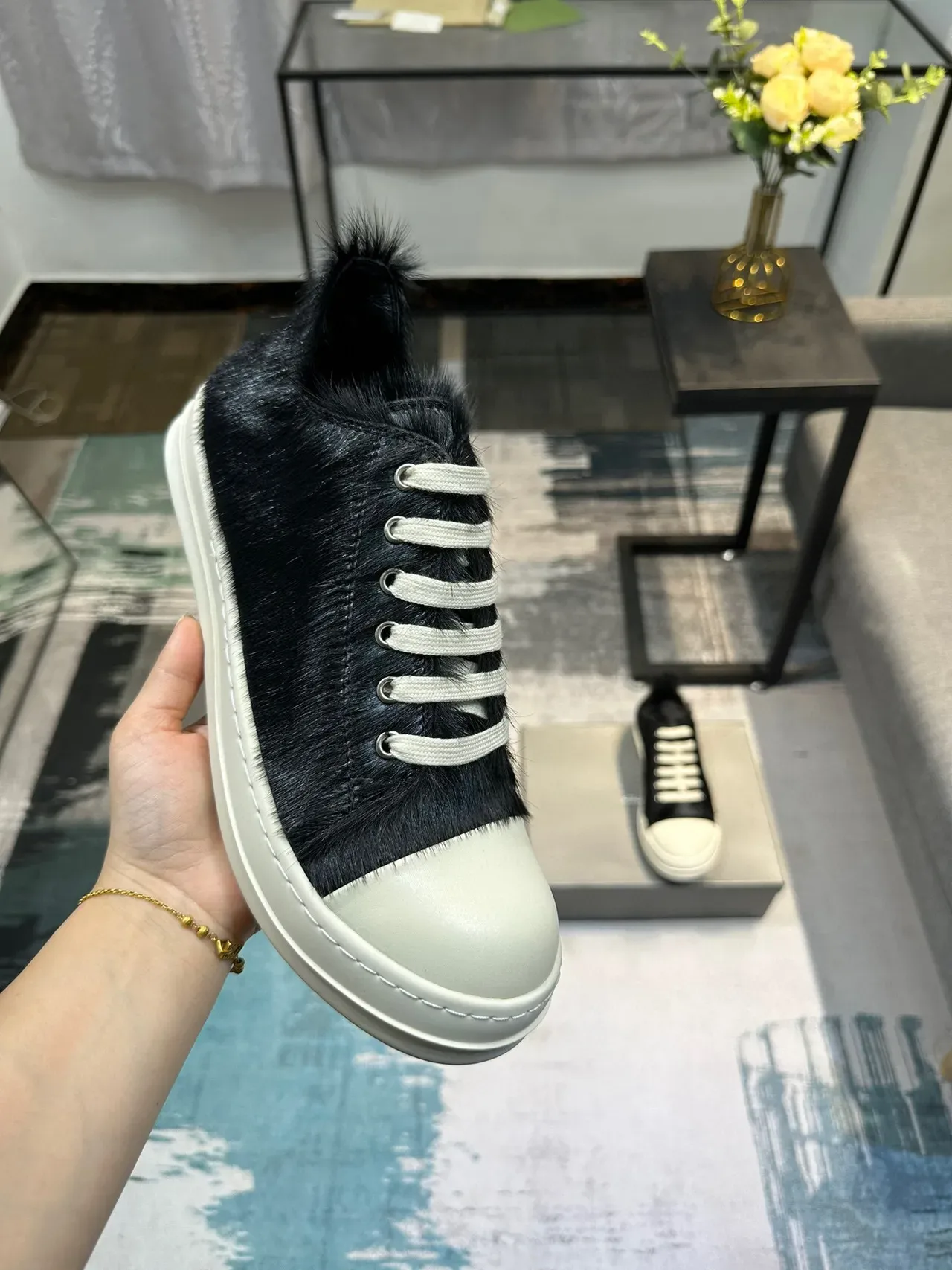 Black Beige Fur Upper Rubber Toe Cap Sneakers 6