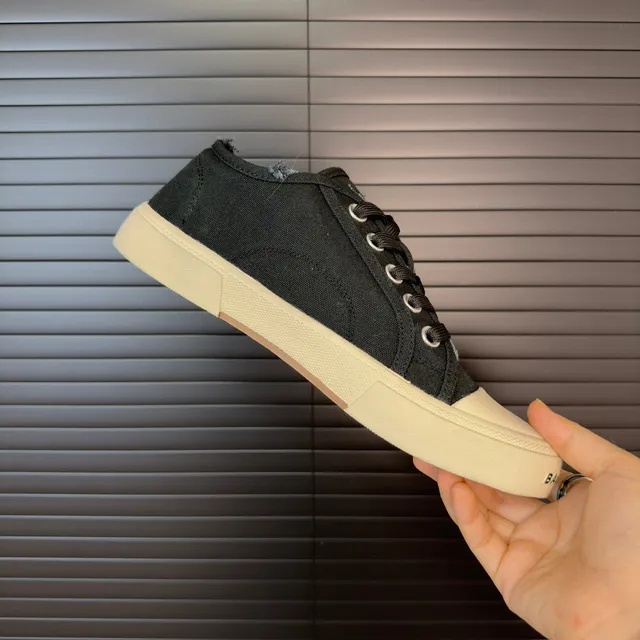 Black Beige Low-Top Upper Canvas Shoes 6