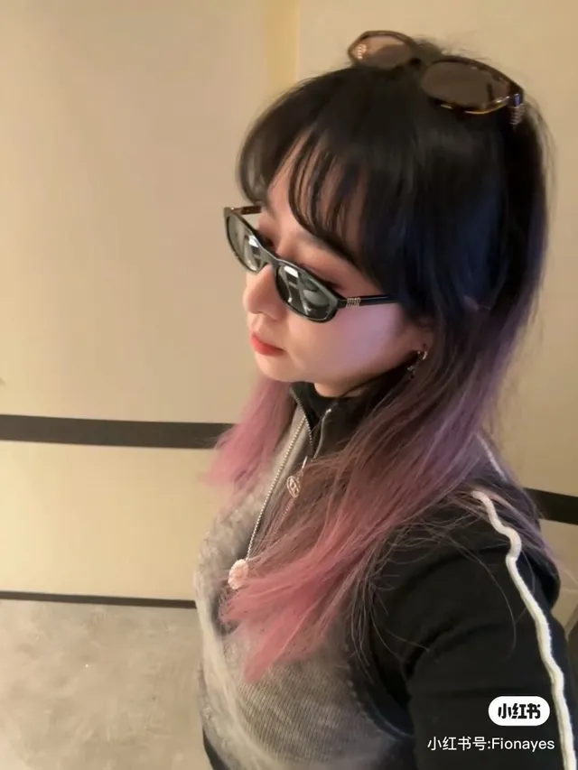 Black Gold Rectangular Cat-Eye Silhouette Thin Frame Sunglasses 2