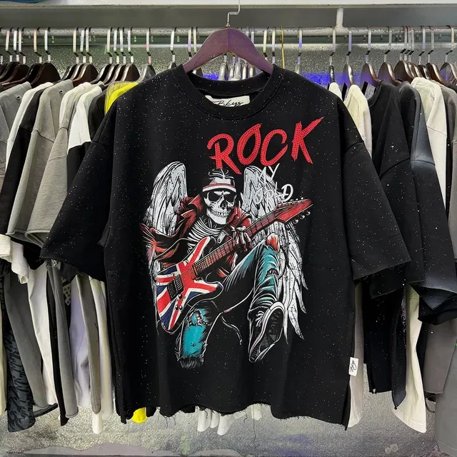 Black Graphic-Print Cropped Raw-Hem Oversized T-Shirt 5
