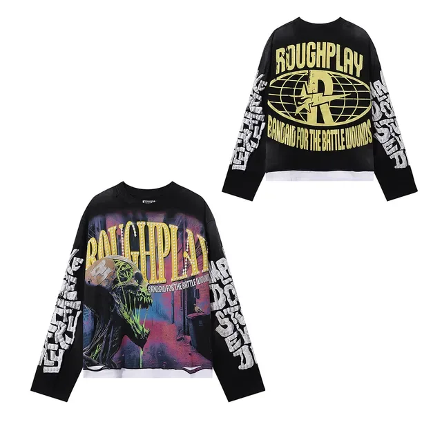 Black Graphic-Print Studded Sleeve Oversized T-Shirt 2